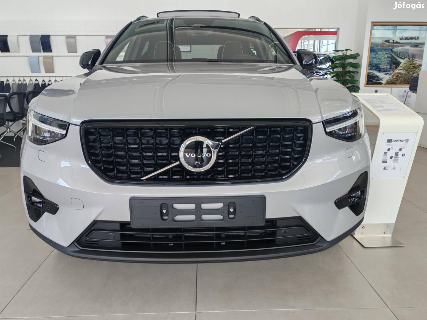 Volvo XC40 2.0 [B4] Mhev Ultimate Dark DCT REME...